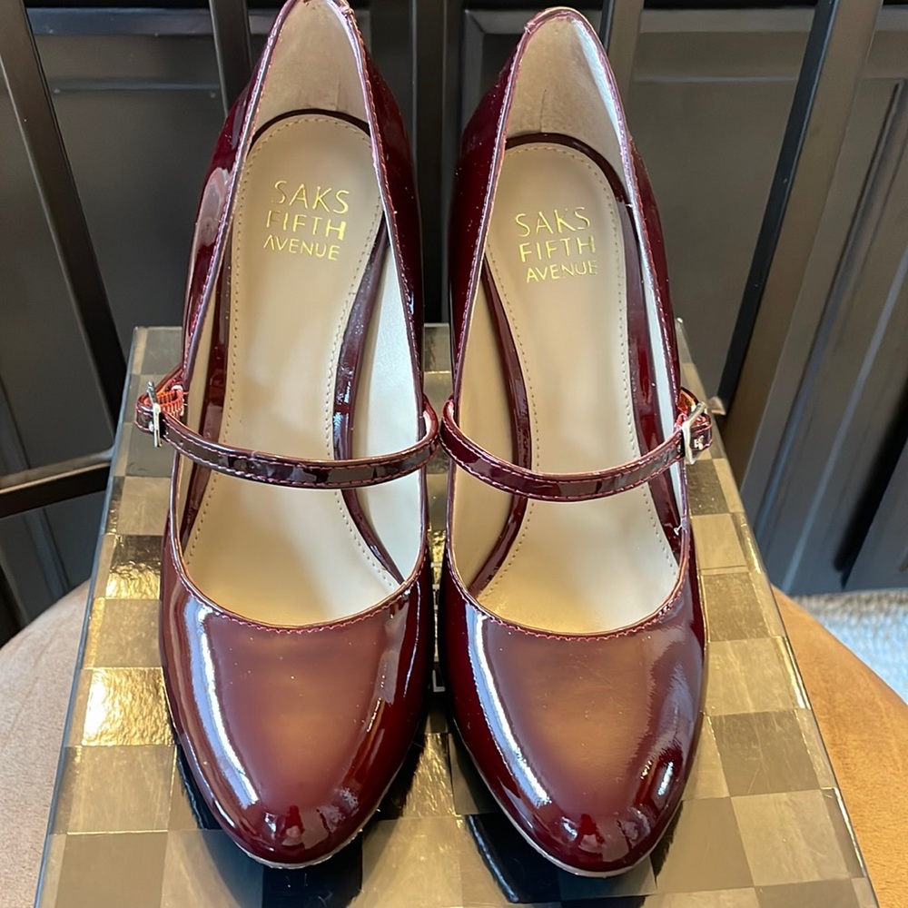 Saks fifth ave brand Mary Jane pump